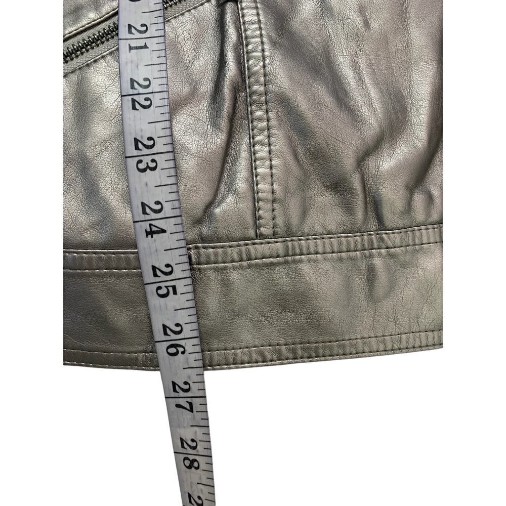 CJ Banks Women’s Metallic Silver Jacket - Picture 5 of 6